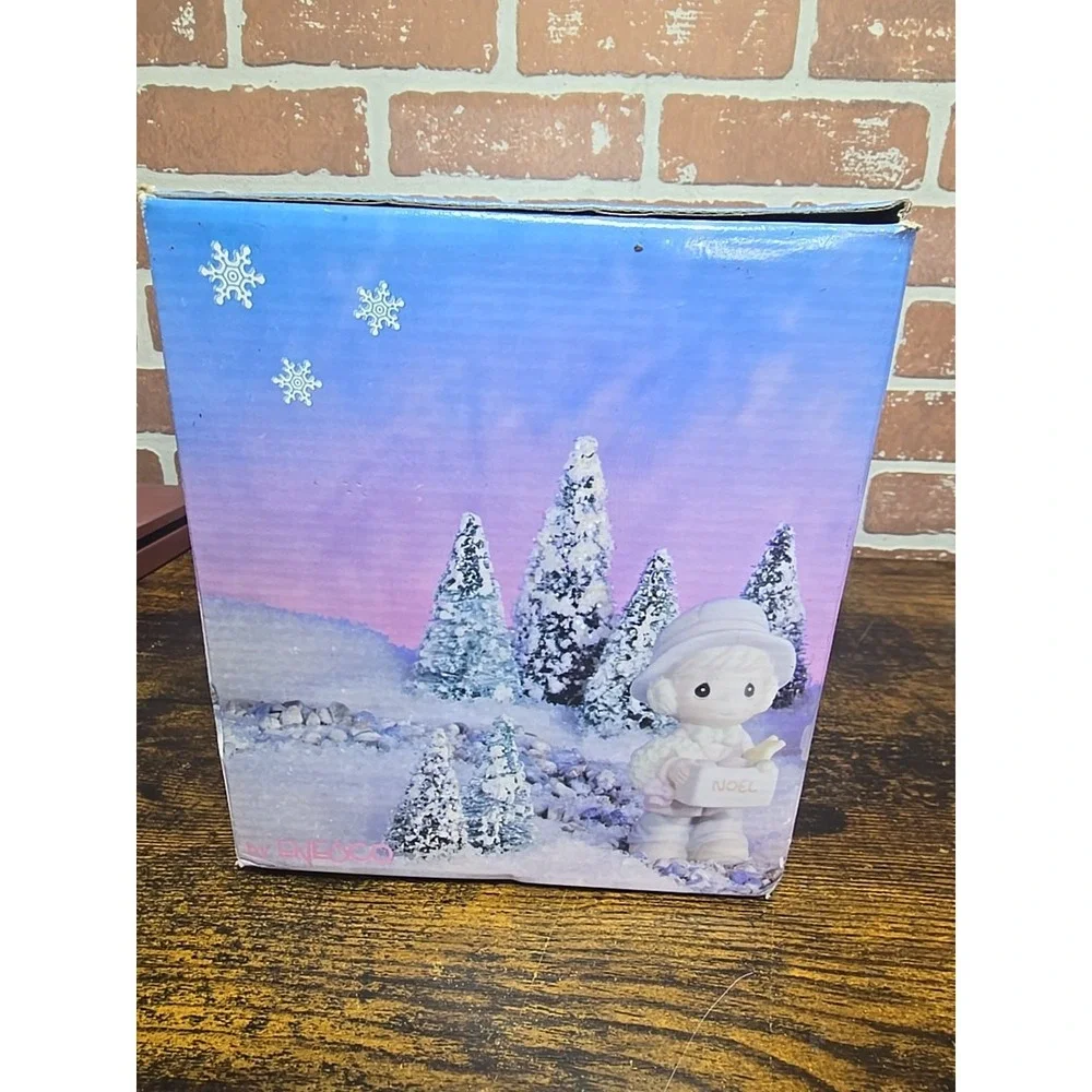 Precious Moments Sugar Town Sams House Lighted Christmas House Collectible 7 Pc